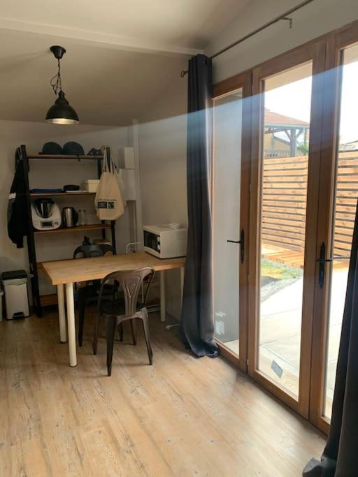Appartement Au Fond Du Jardin Bordeaux